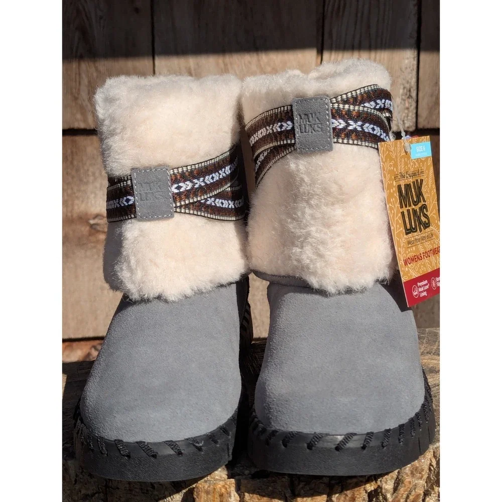 Muk Luks ensuring round